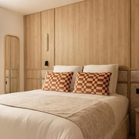 Heart Marais, Architect Flat With 2br And 2sdb With Ac